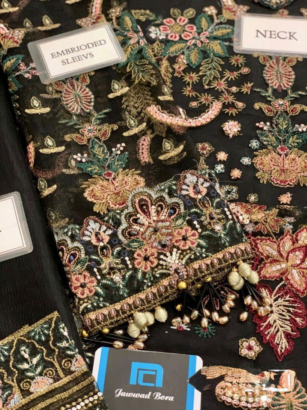 Baroque D-1392 black embroidered sleeves and fabric detail