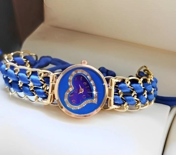 Women's Blue Heart Dial Quartz Watch with Chain Strap - image 2