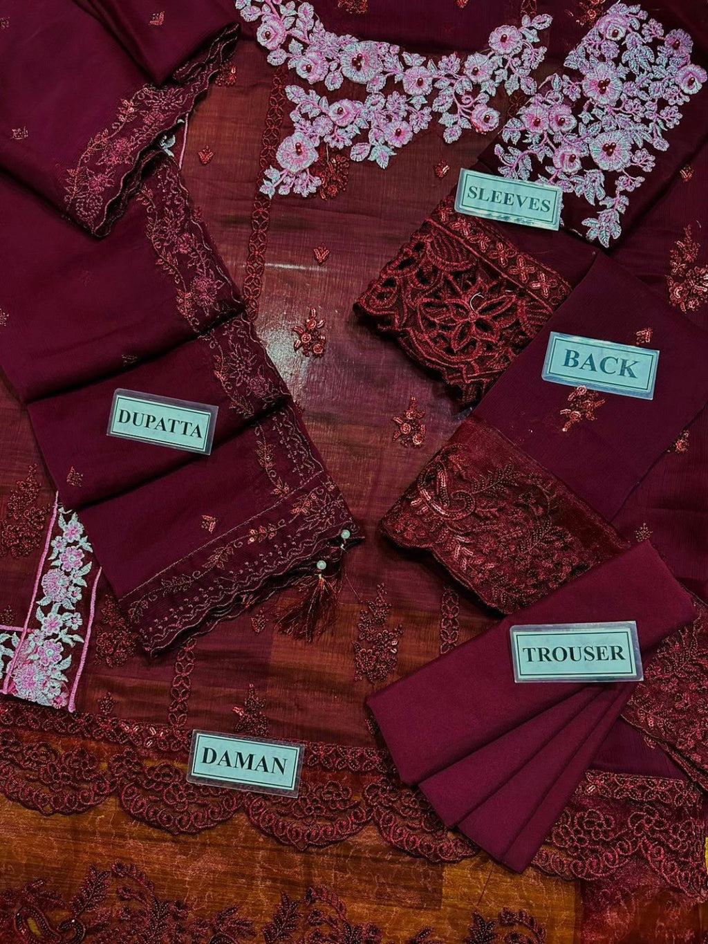 BAROQUE chiffon embroidered suit maroon details