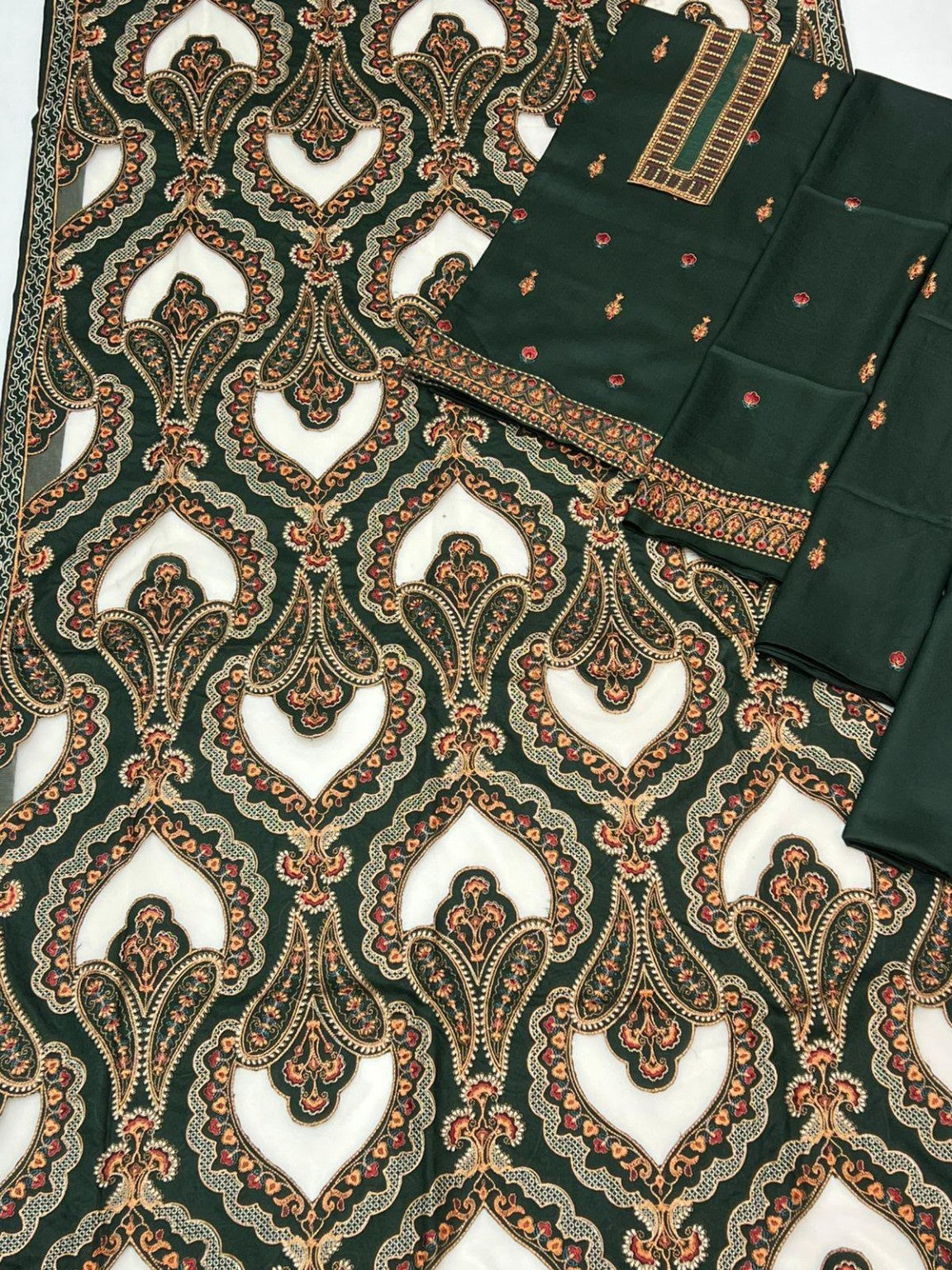 Breeze Dhanak 3PC Code 2138 full fabric set