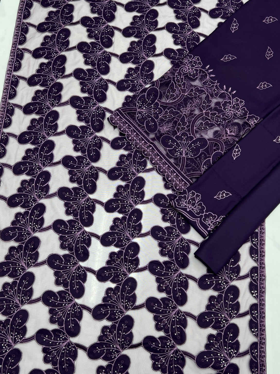 Breeze Dhanak Code 509 fabric detail