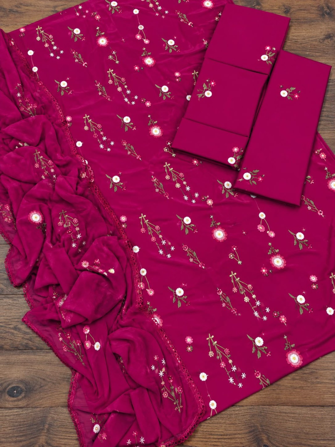 Magenta detail