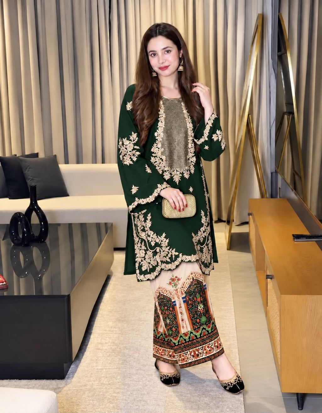 ETHNIC DE-435 green model look