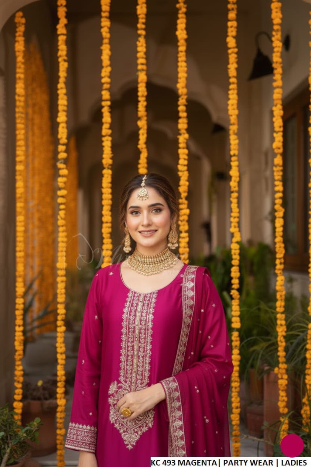 VELNORA Karma Winter Dhanak 3PC model close view