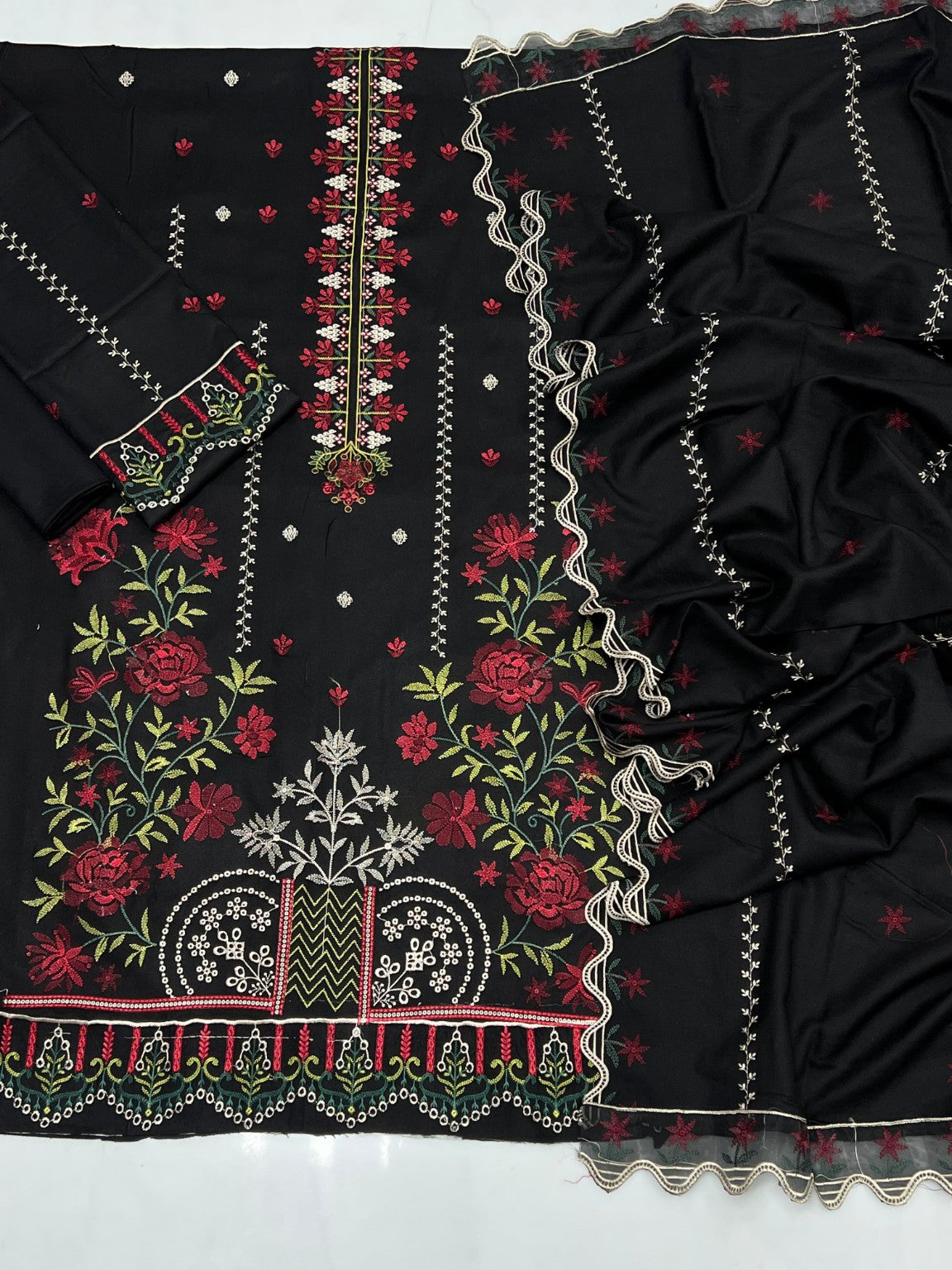 Maria B Dhanak Code 2196 full fabric view
