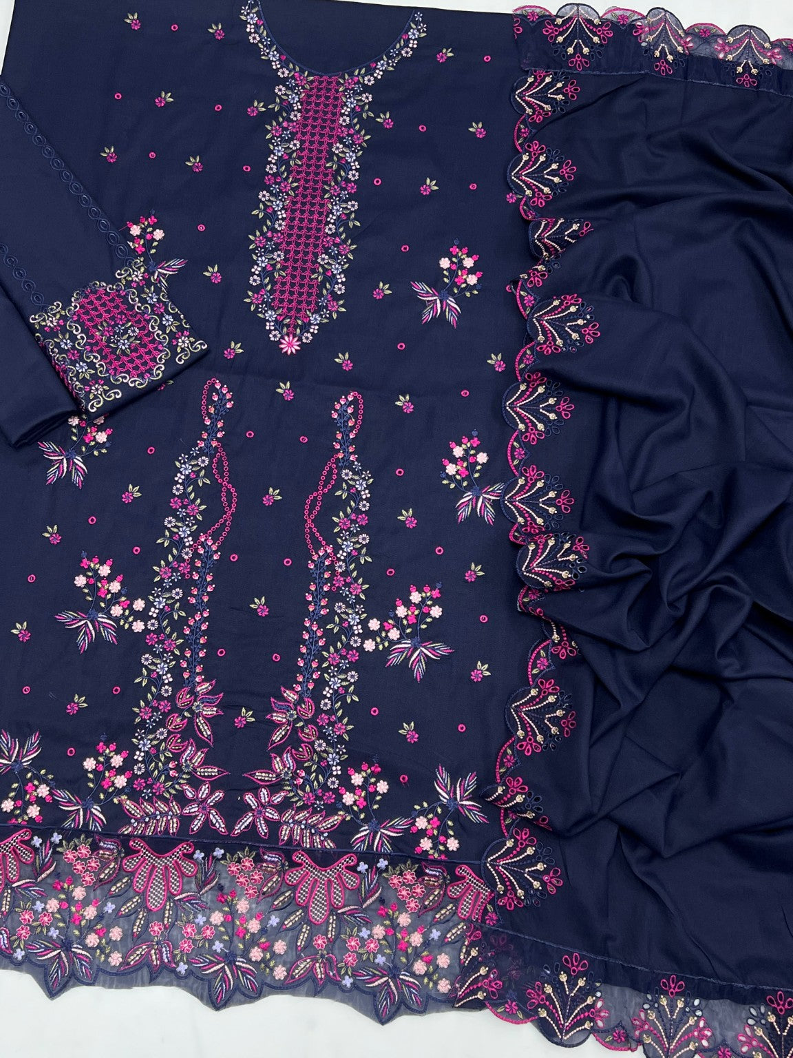 Rang Rasia Dhanak Code 2151 navy fabric detail
