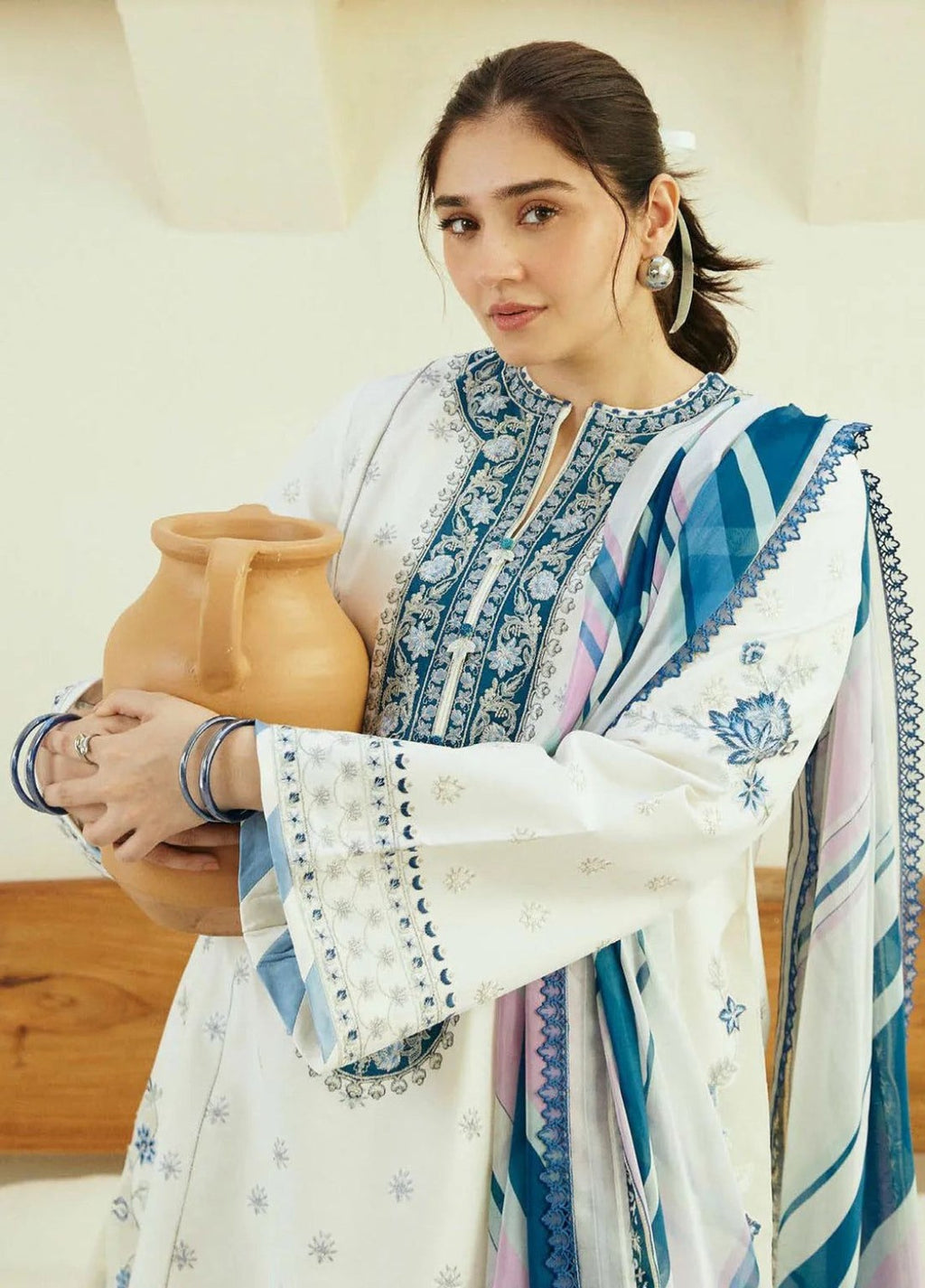 Zara Shahjahan ANG-20017 Dhanak embroidered 3PC