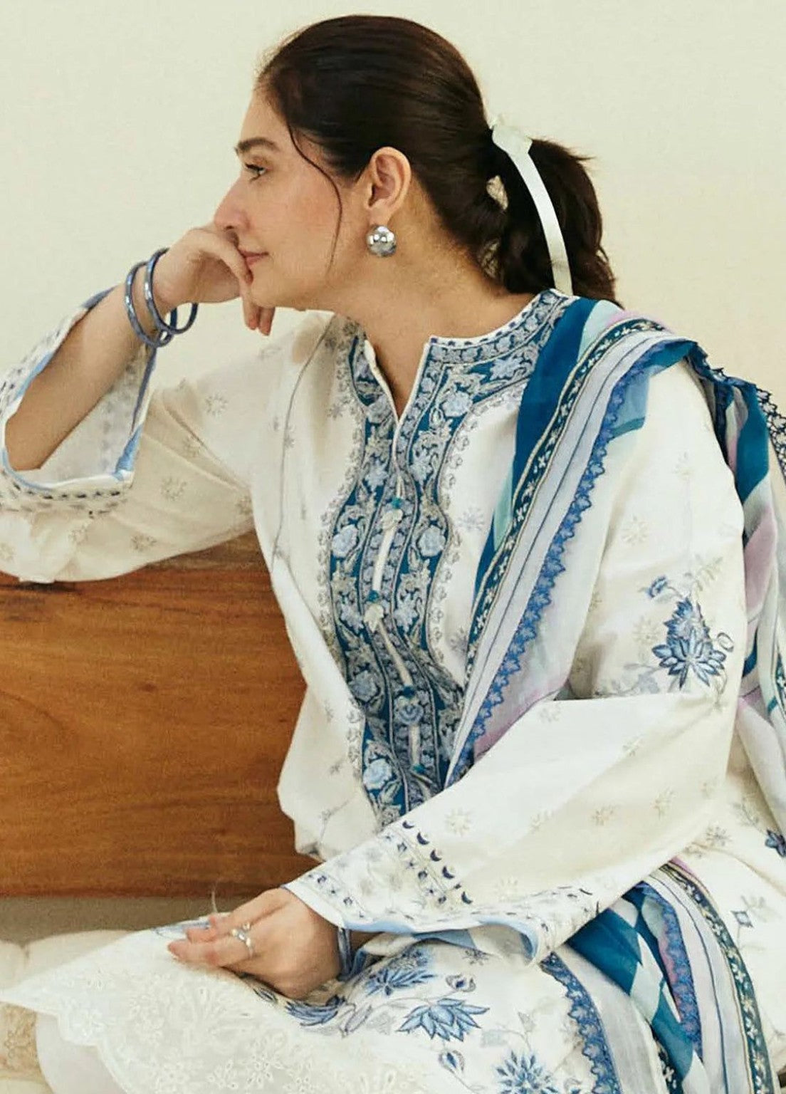 Zara Shahjahan ANG-20017 side view
