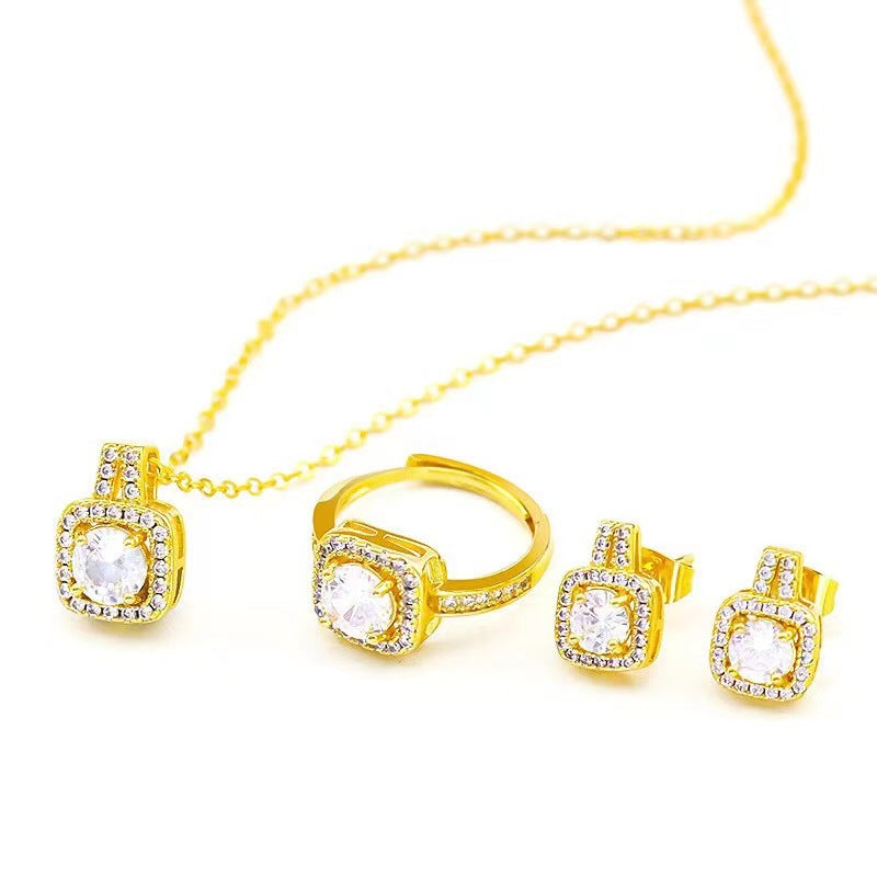 Gold Zircon Pendant Necklace detail